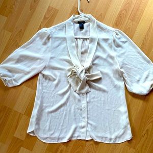 LAST CHANCE! Ann Taylor Loft button down top with tie collar